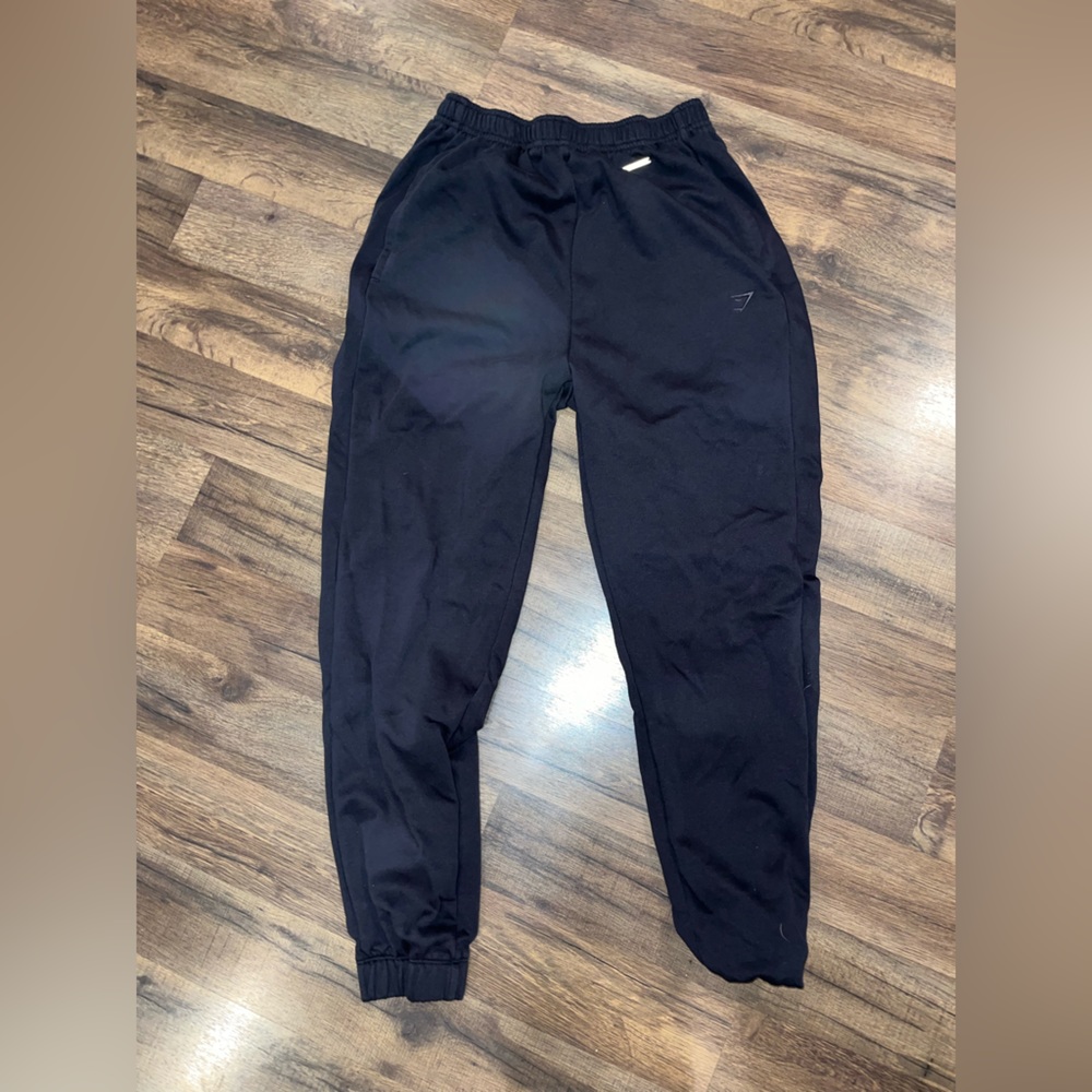 Black gym shark joggers